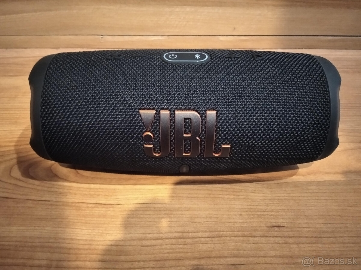 Bluetooth reproduktor JBL charge 5 čierny