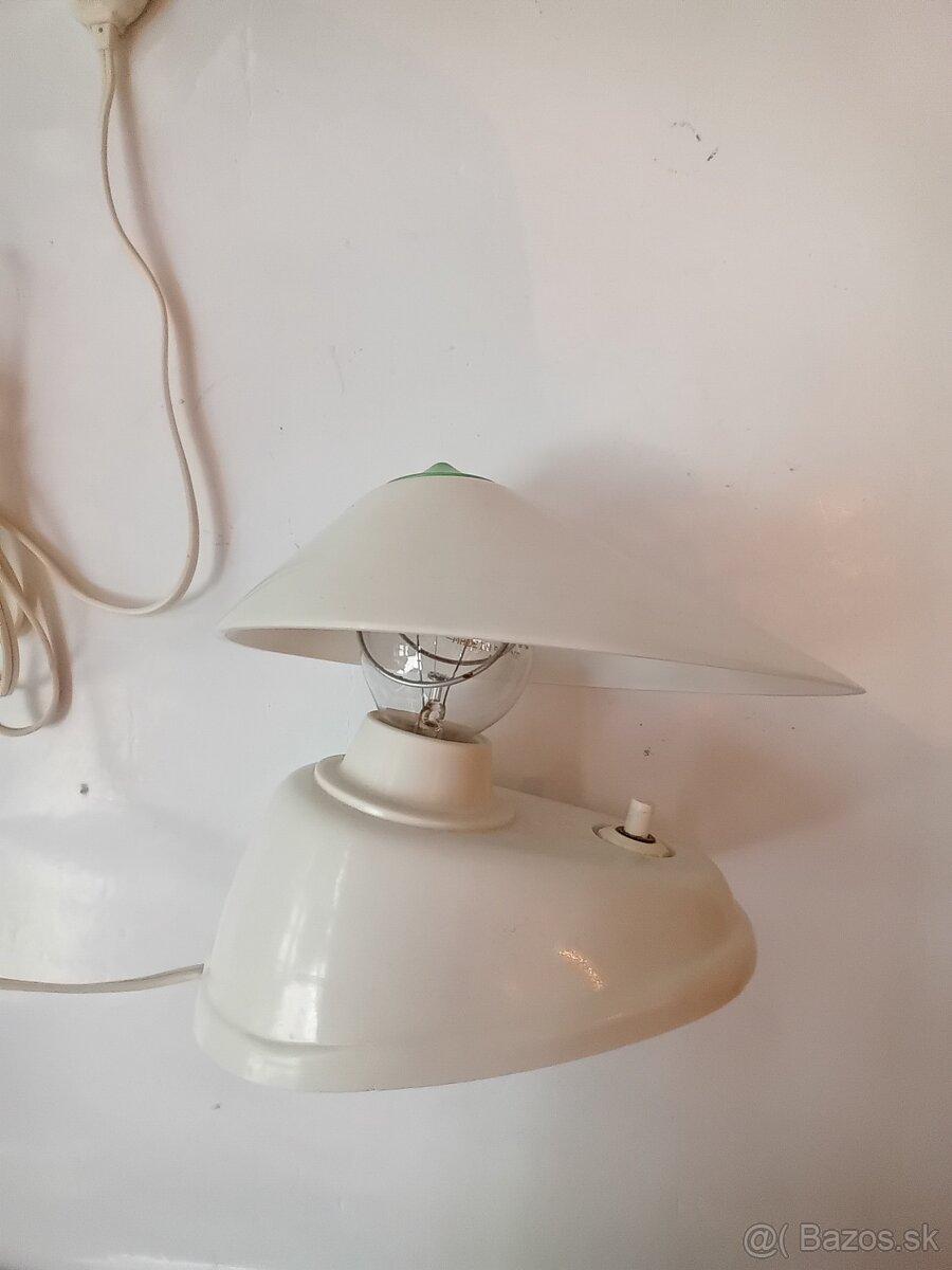 Bakelitova nočná lampa