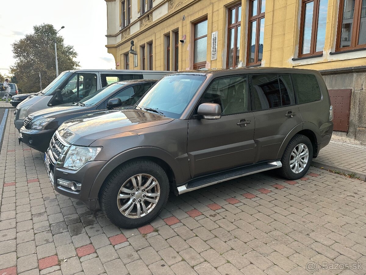 Mitsubishi Pajero 3.2