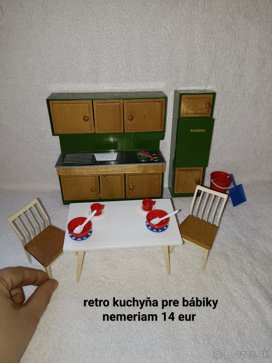 Retro nábytok pre bábiky