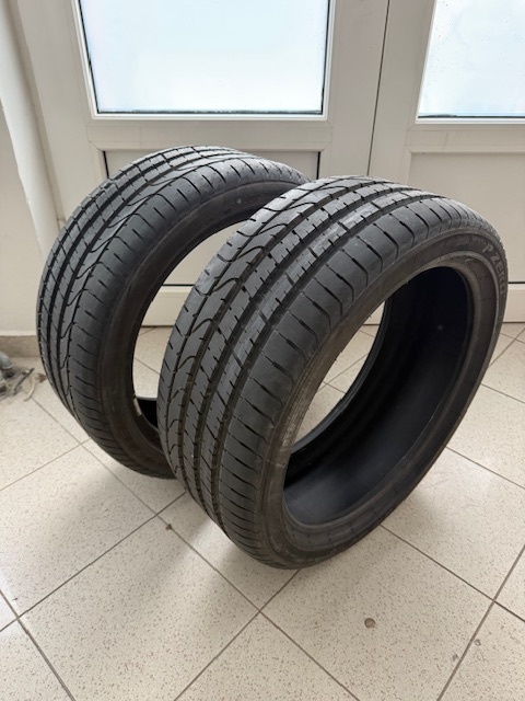 2 kusy Pirelli P Zero 275/35 R19 96Y Run Flat - Letné pneu.