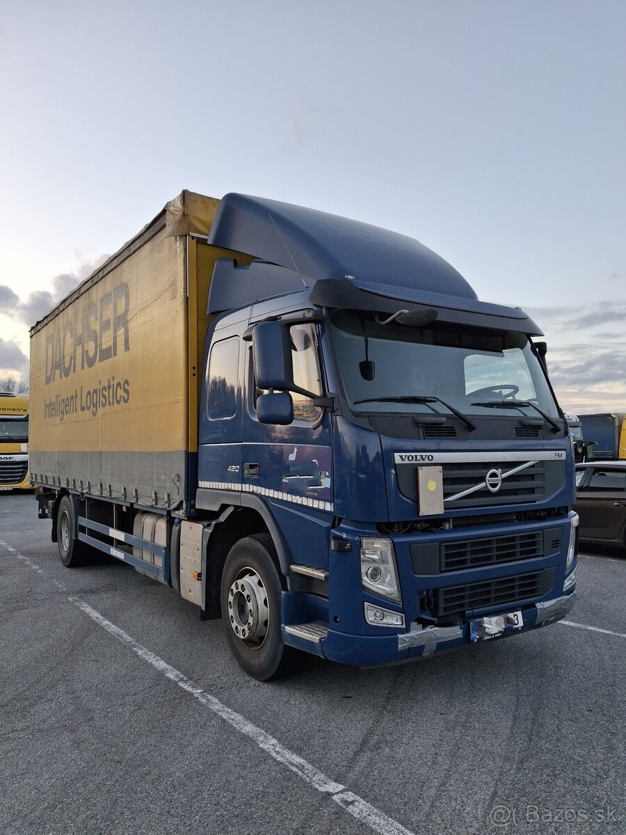 VOLVO FM 13.420 valník, rok výroby 2012, 18 europallet, čelo