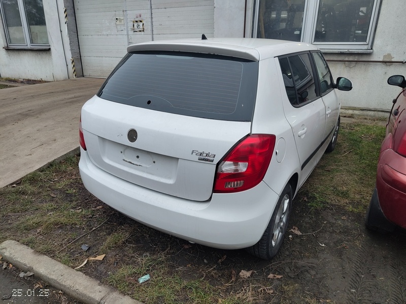 rozpredam fabia 2 1.6 tdi