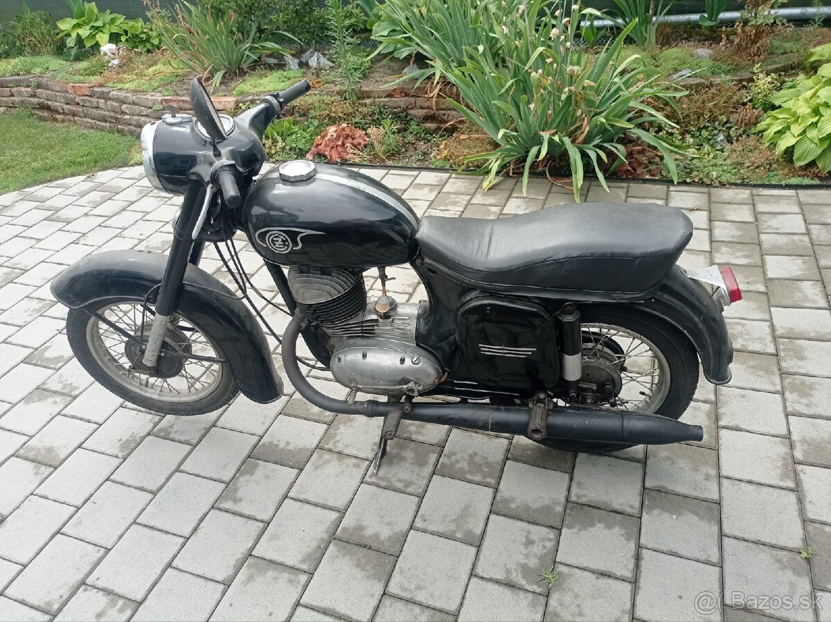 Predám Jawa CZ 250/455 De luxe