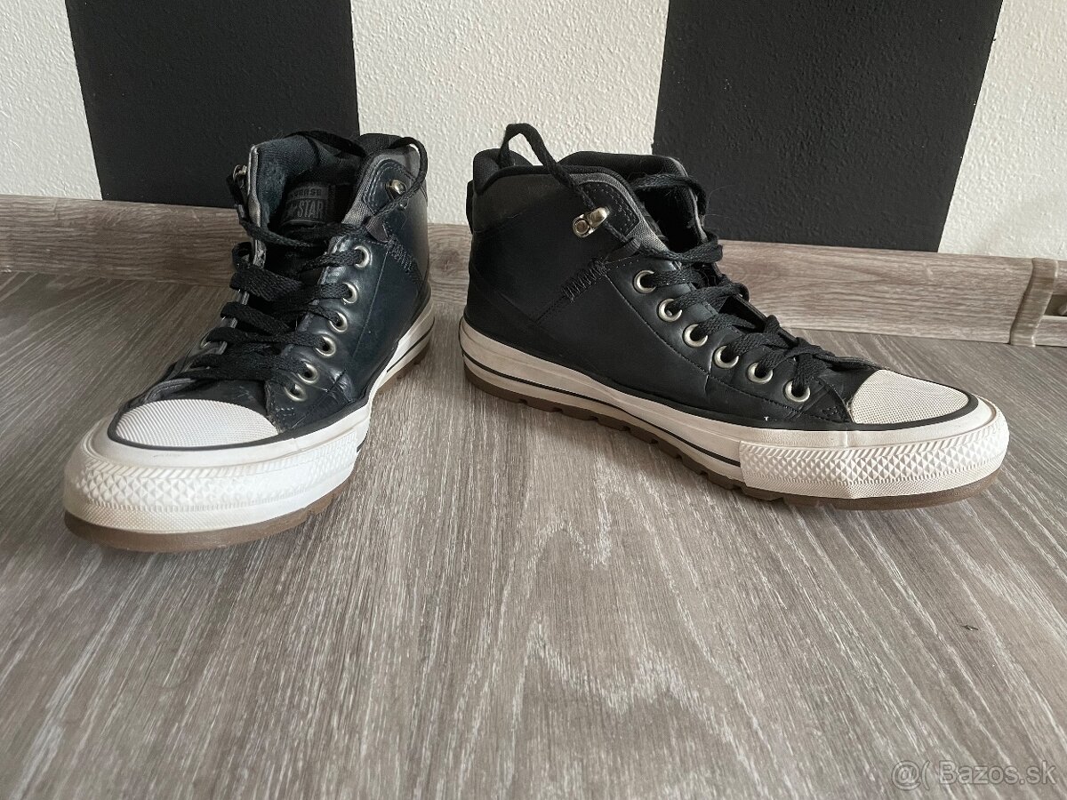 Converse vel. 42