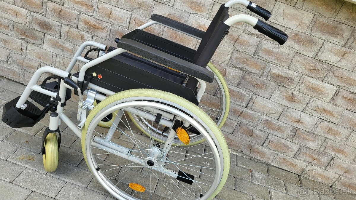 invalidny vozík 40cm