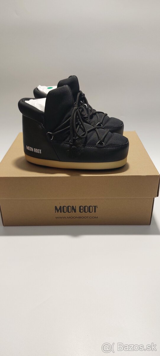 Moon Boot EVX Nylon Pumps black