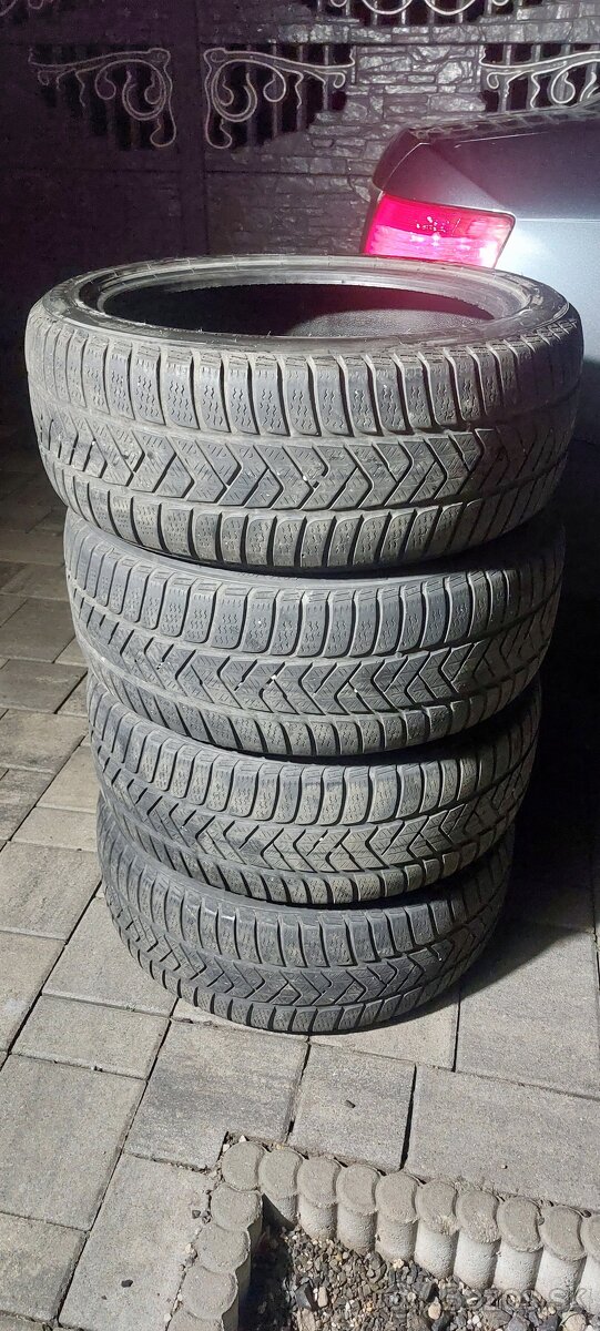 Predam zimne pnematiky 225/45 r18