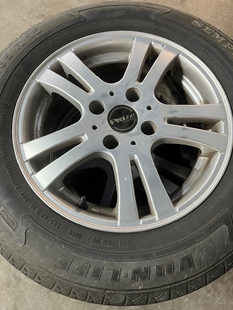 Predám ALU disky 15" pneu 205/65R15 4x108 PSA