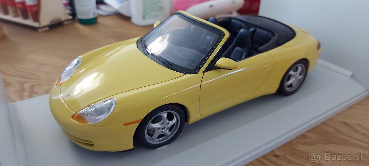 Porsche 911 UT models 1:18