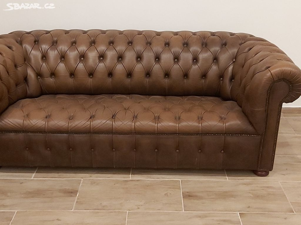 Chesterfield Kožená sedačka  Anglie vyroba.