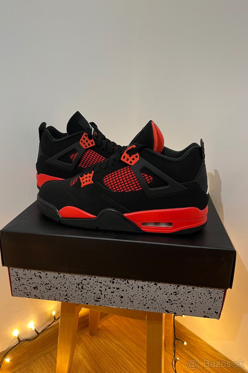 Jordan 4 Retro Red Thunder