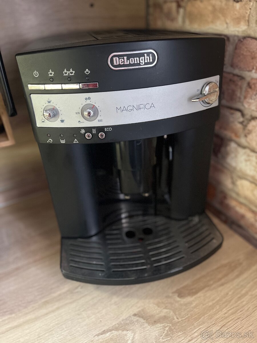 DeLonghi Magnafica ESAM3000