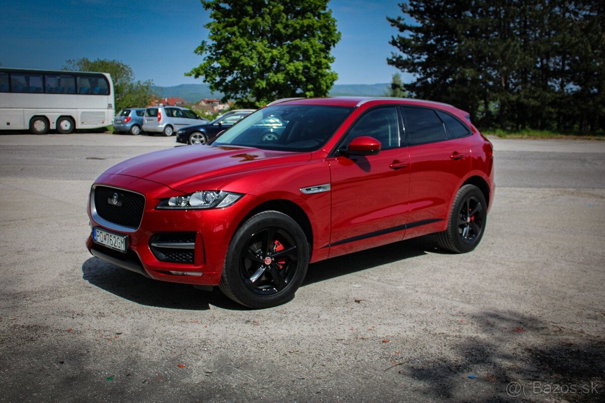 Jaguar F-Pace