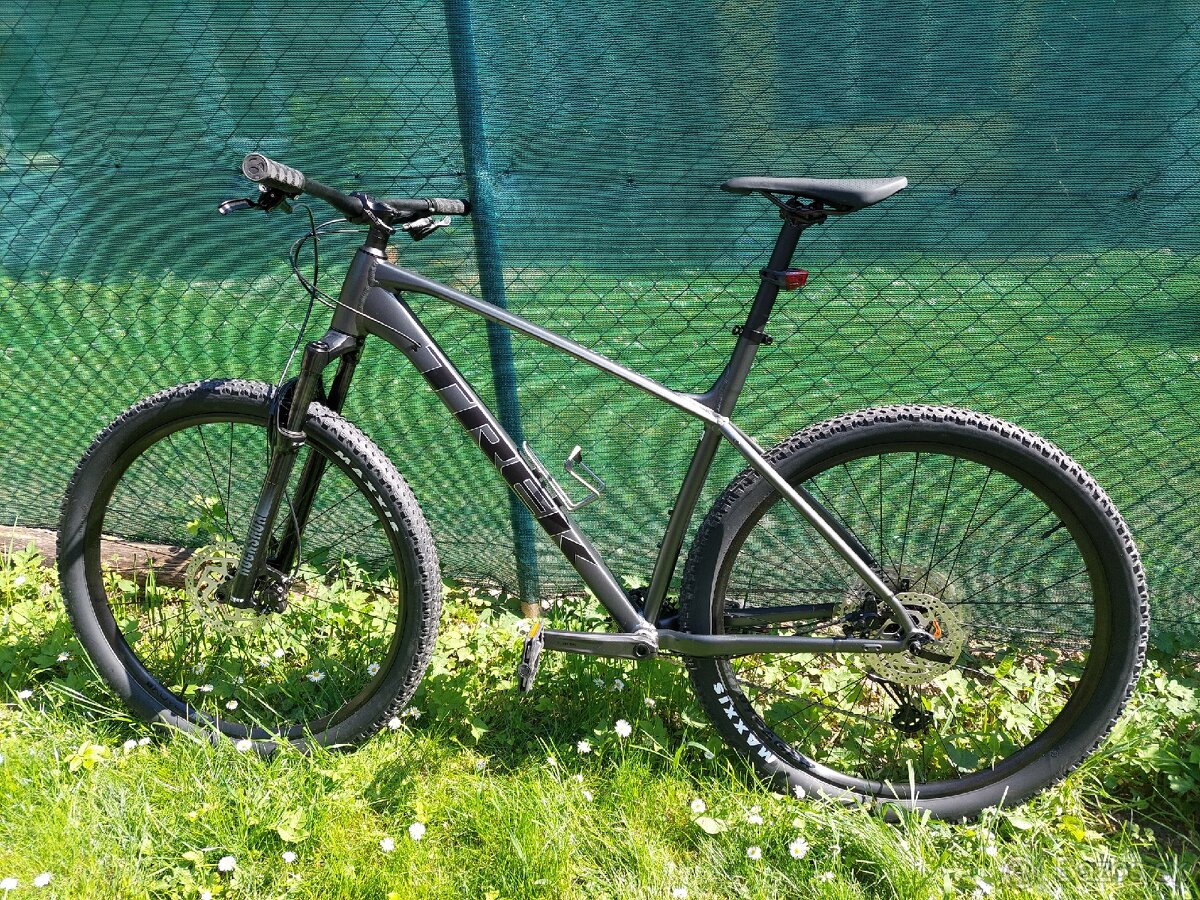 TREK X-Caliber 8 2023 Lithium Grey XXL záruka 18 mesiacov