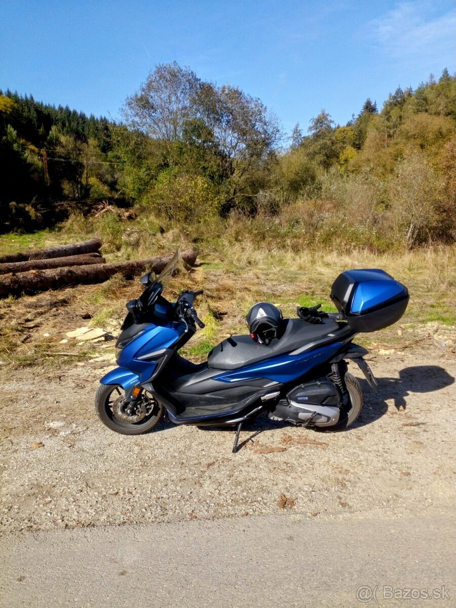 HONDA FORZA 125 11 KW max 120km za hod.