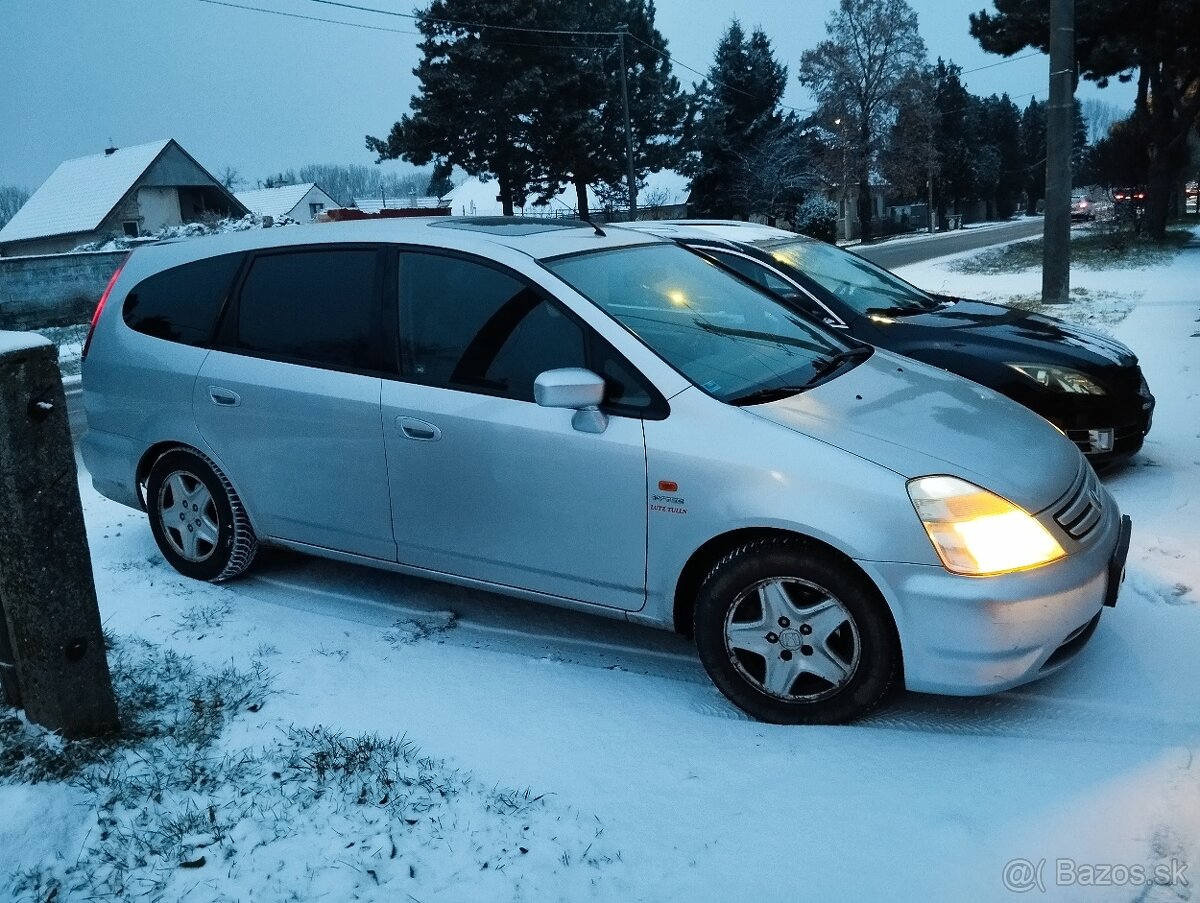 Predám Honda Stream 7 miestna