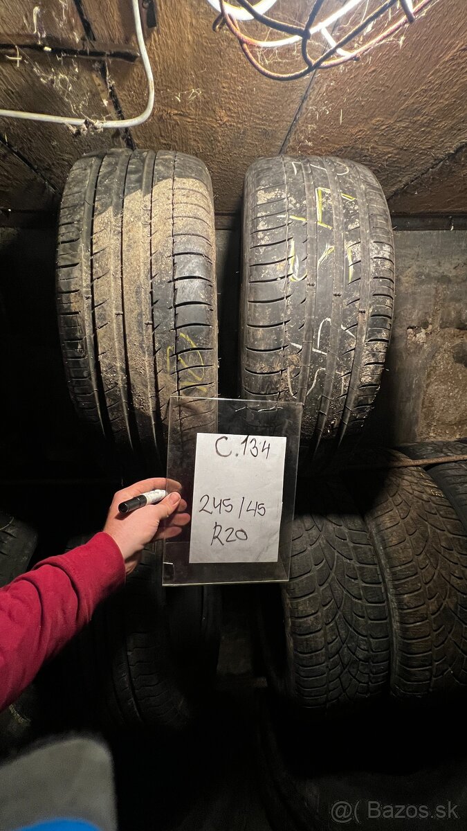 134. Michelin Latitude Sport 245/45 R20