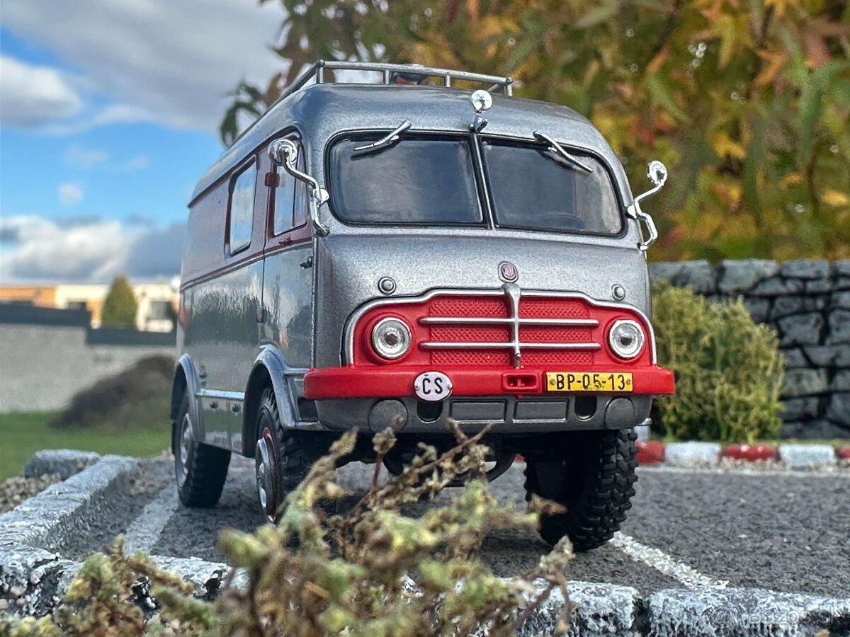 ŠKODA LIAZ/TATRA predam zberatelske modely. Mierka 1:43.