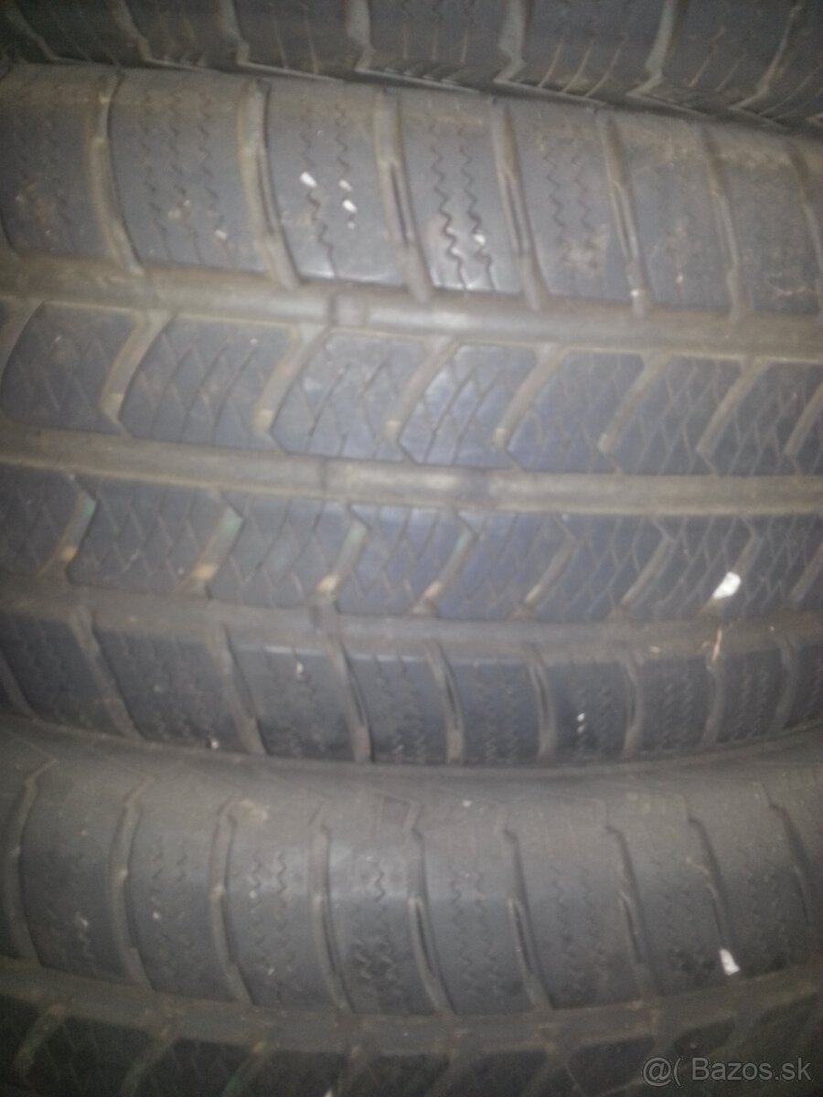 225/75r16c zimne