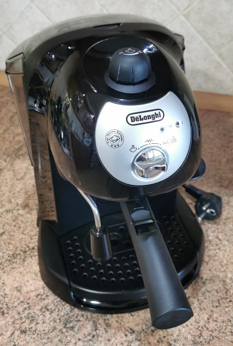 Kávovar DeLonghi