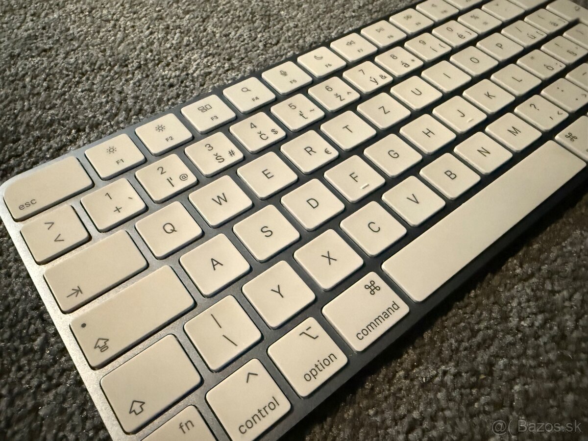 Apple magic keyboard - SK