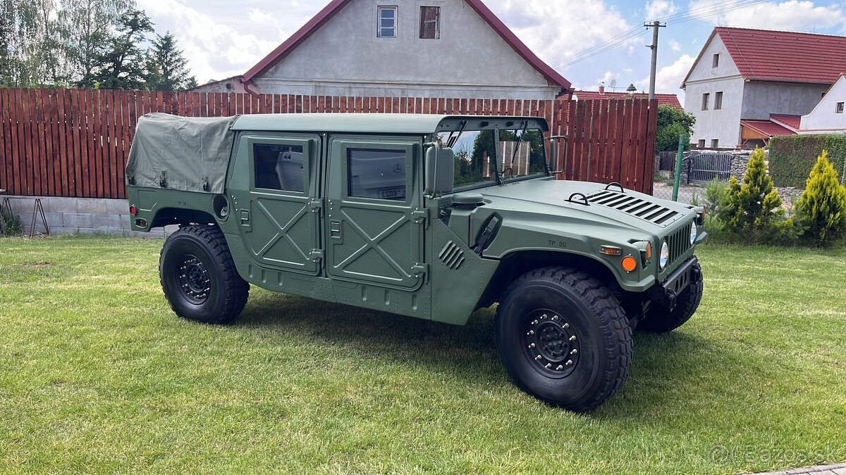 Humvee Hummer H1 HMMWV