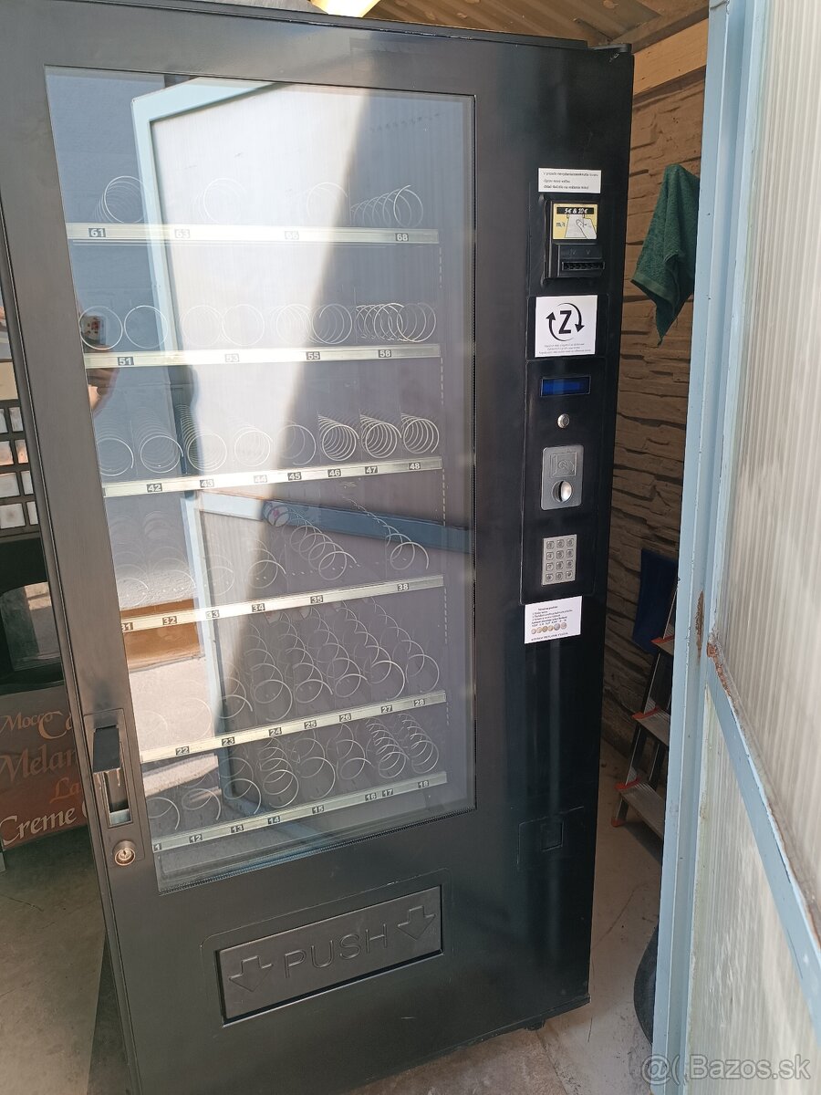 Predajný automat Vendo BS8