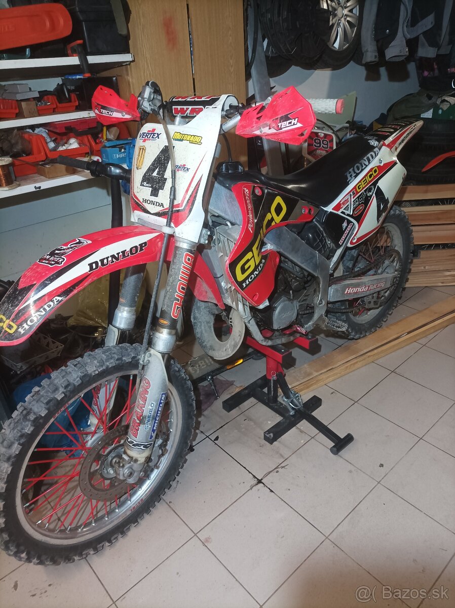 Predám Honda 125