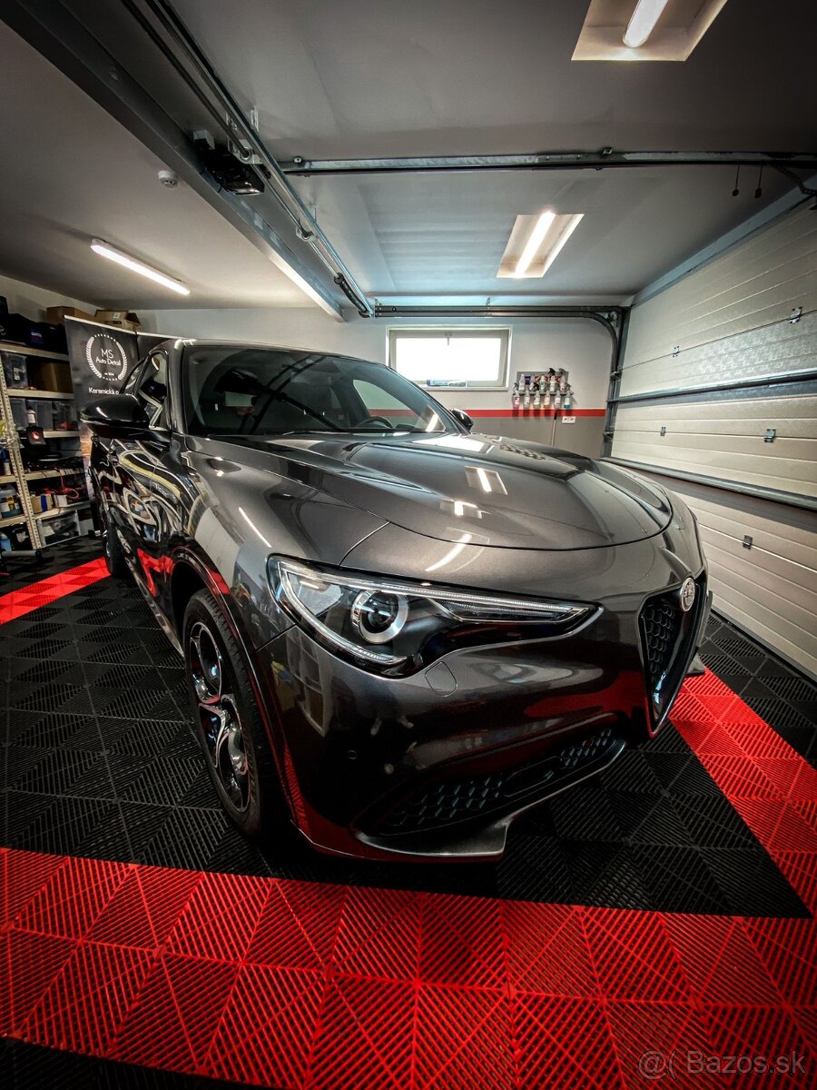 Alfa Romeo Stelvio Veloce - TOP zánovní stav