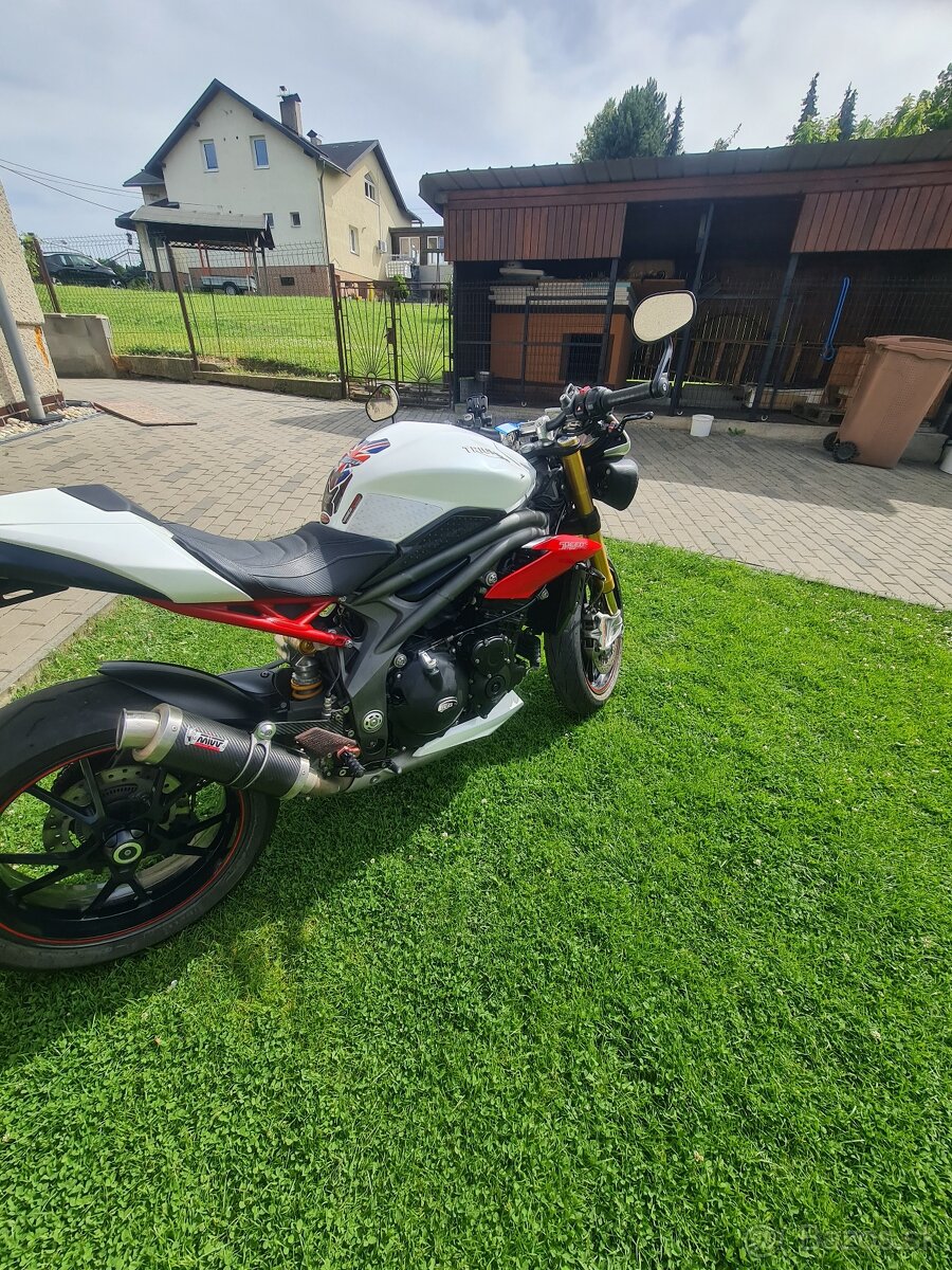 Triumph speed triple 1050r