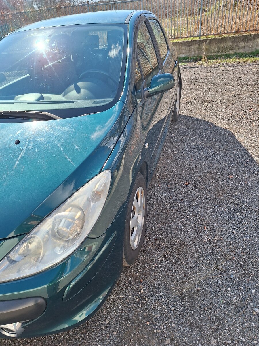 Predám Peugeot 307 1.4i 16V 65kw