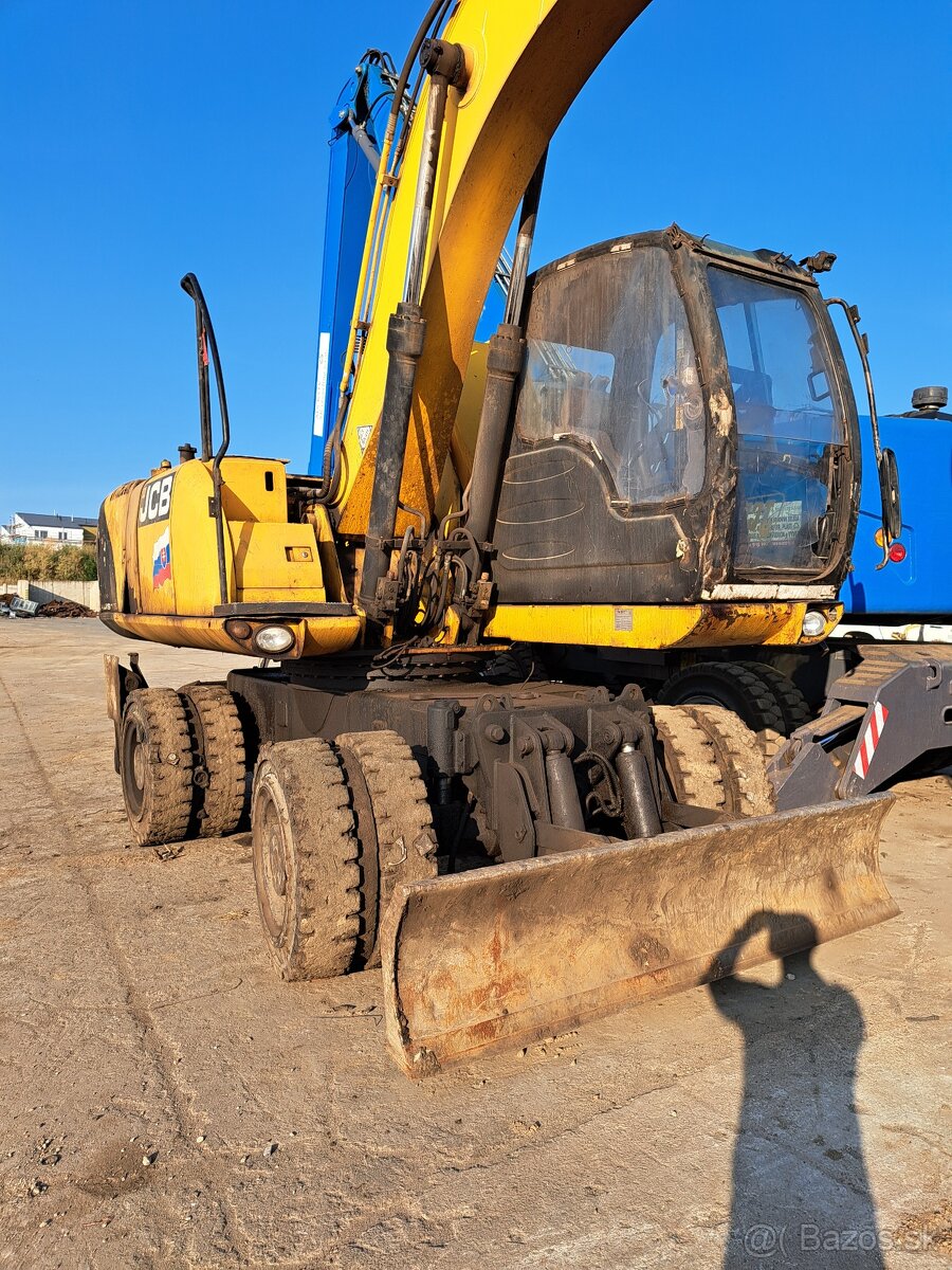 JCB w175