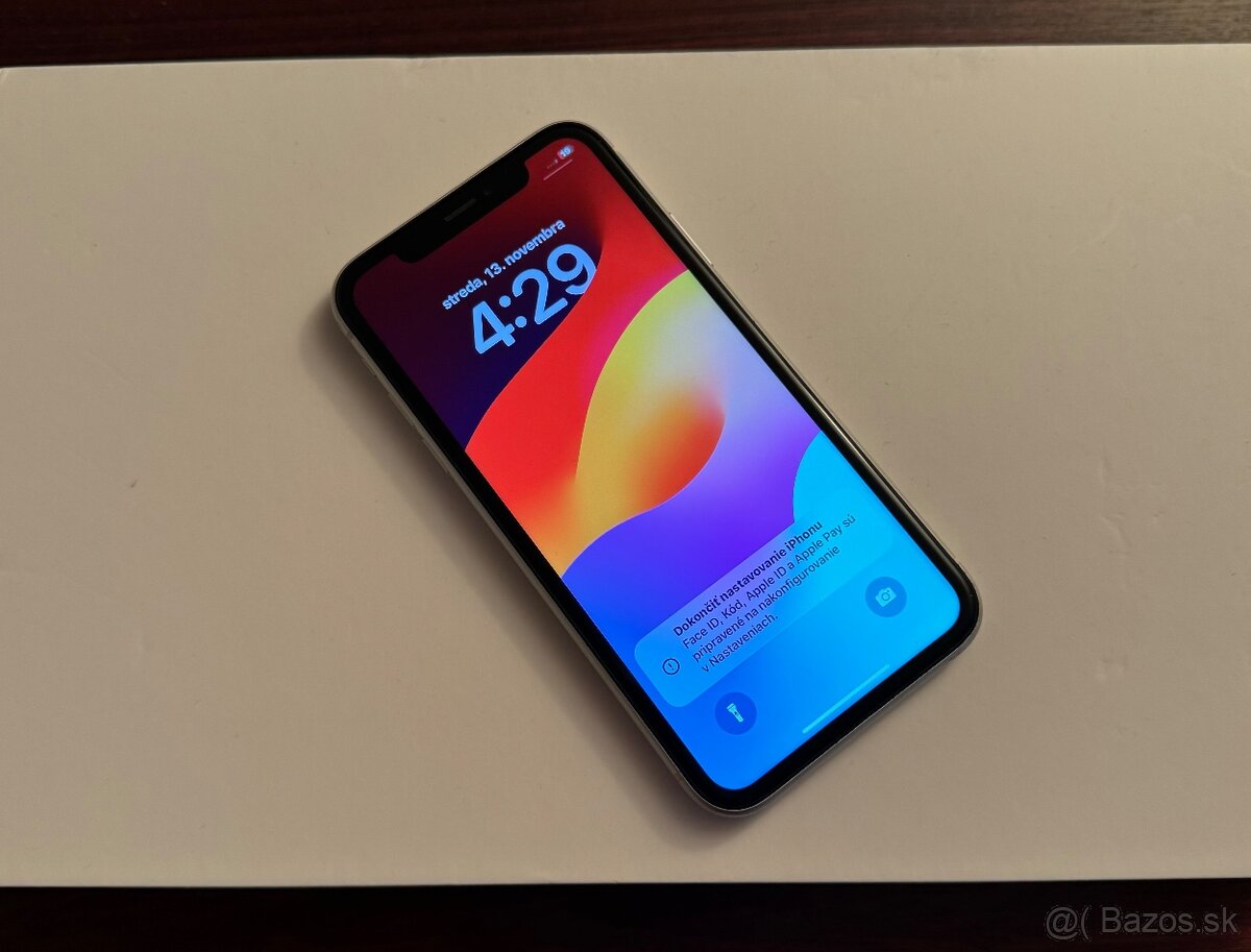  Apple iPhone XR 64GB White