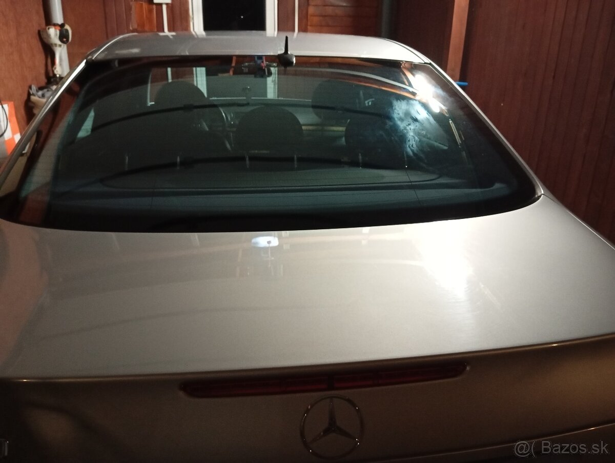 Predám Mercedes E 280