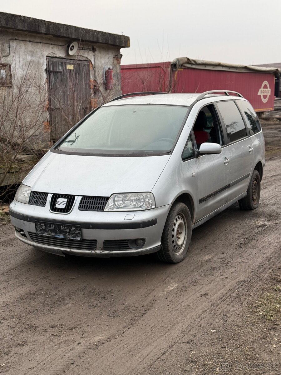 Rozpredam Seat Alhambra 2.0 TDi 103kw . Kod motora : BRT . K