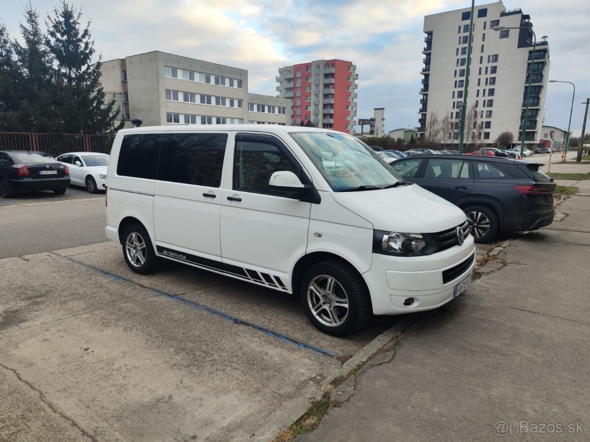 VW T5 2.0 TDi 103kw r.2011 KLIMA