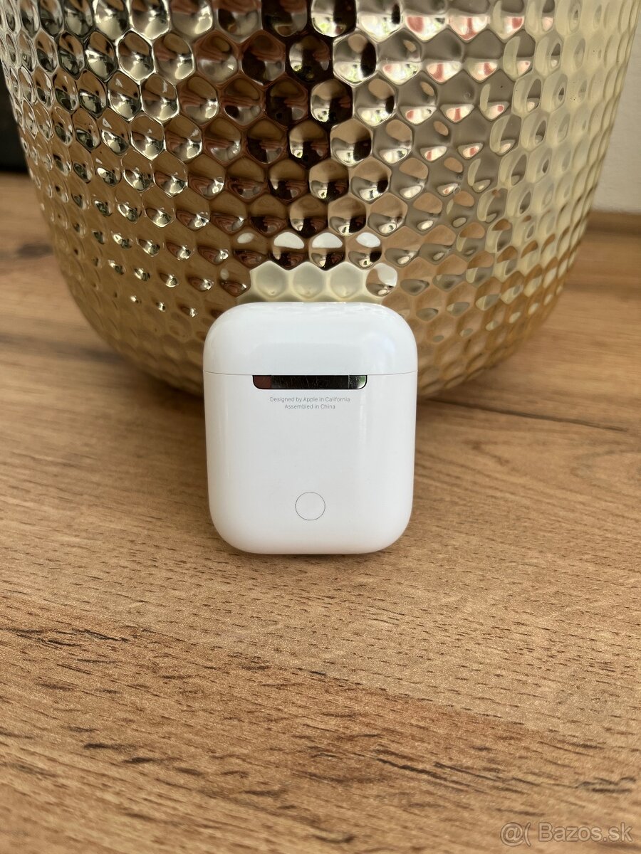 Nabíjacie púzdro Apple AirPods 1 a 2