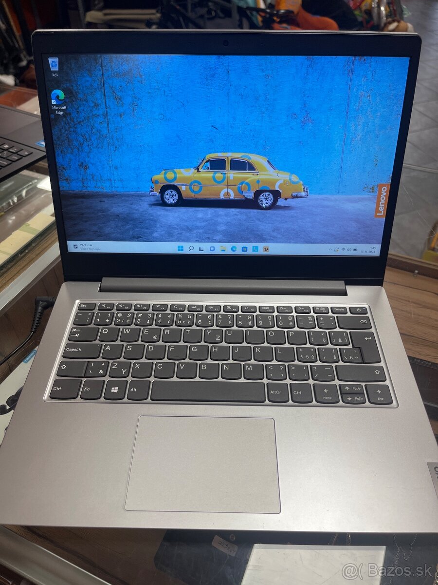 Lenovo ideapad 1