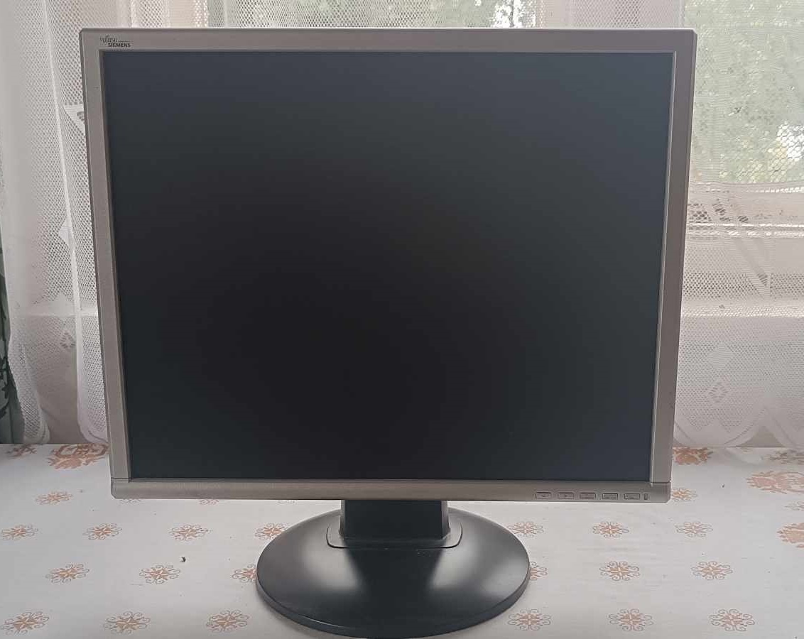 Monitor Siemens Fujitsu  L9ZA