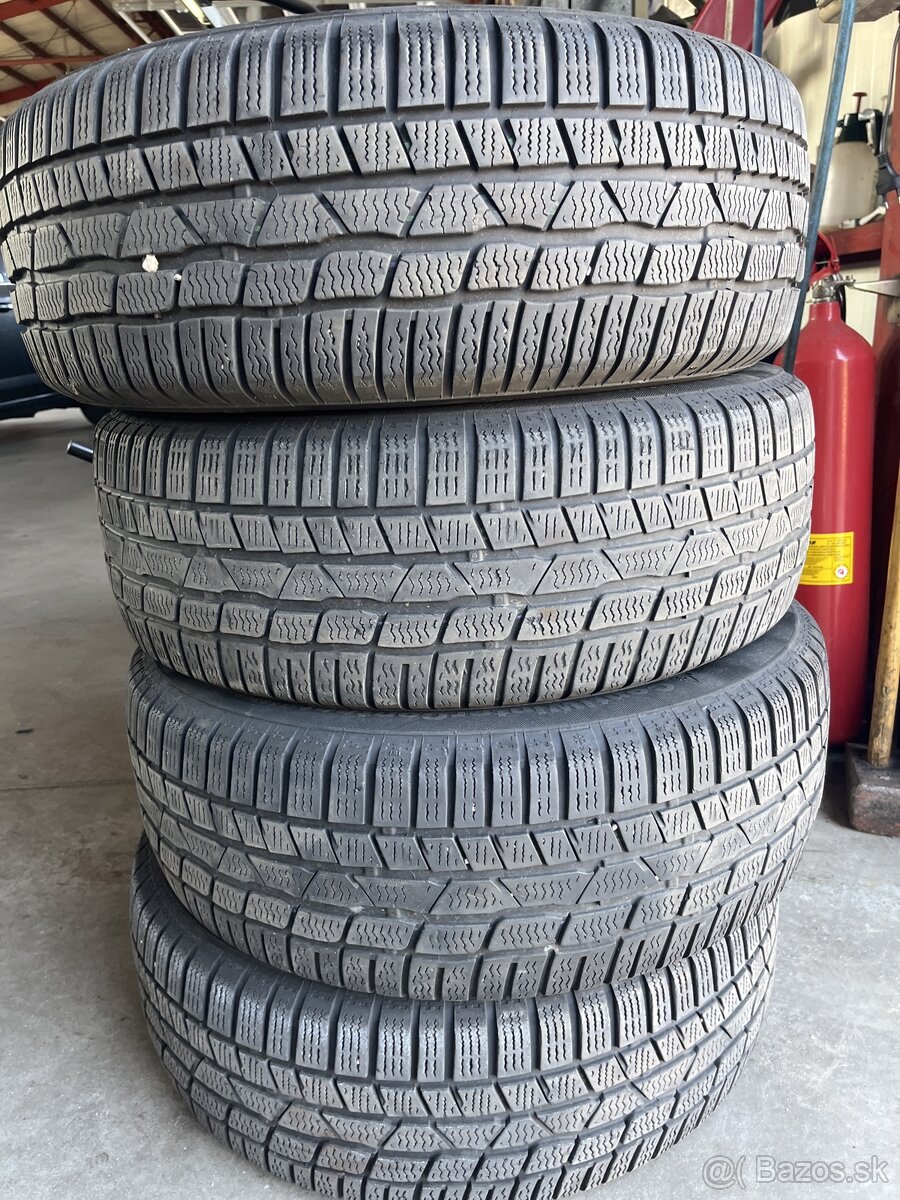 215/60 R16 99H continental