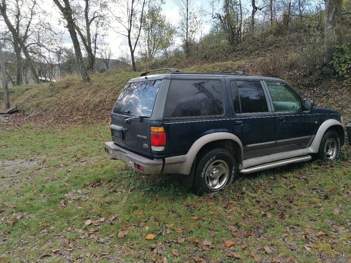 Ford Explorer 4.0 V6