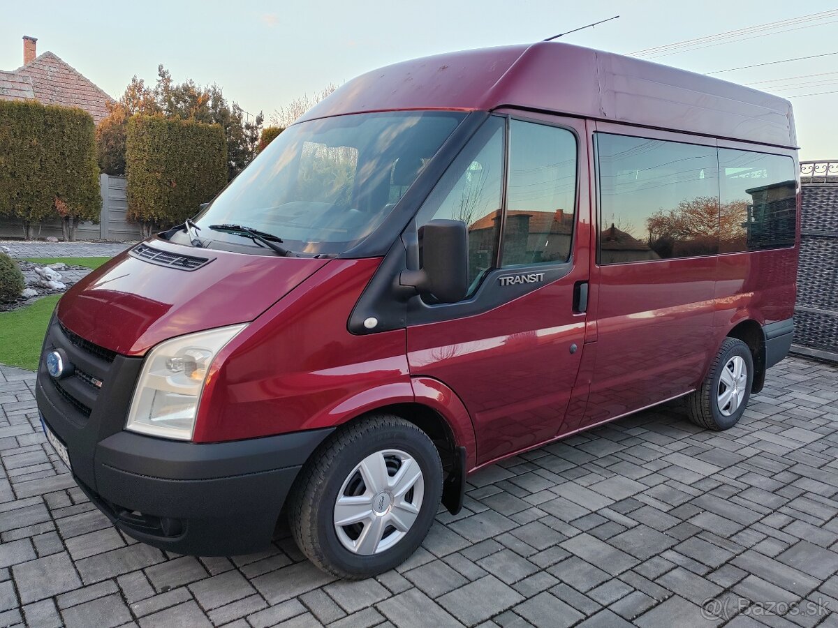 Ford Transit 9 miest , klíma.