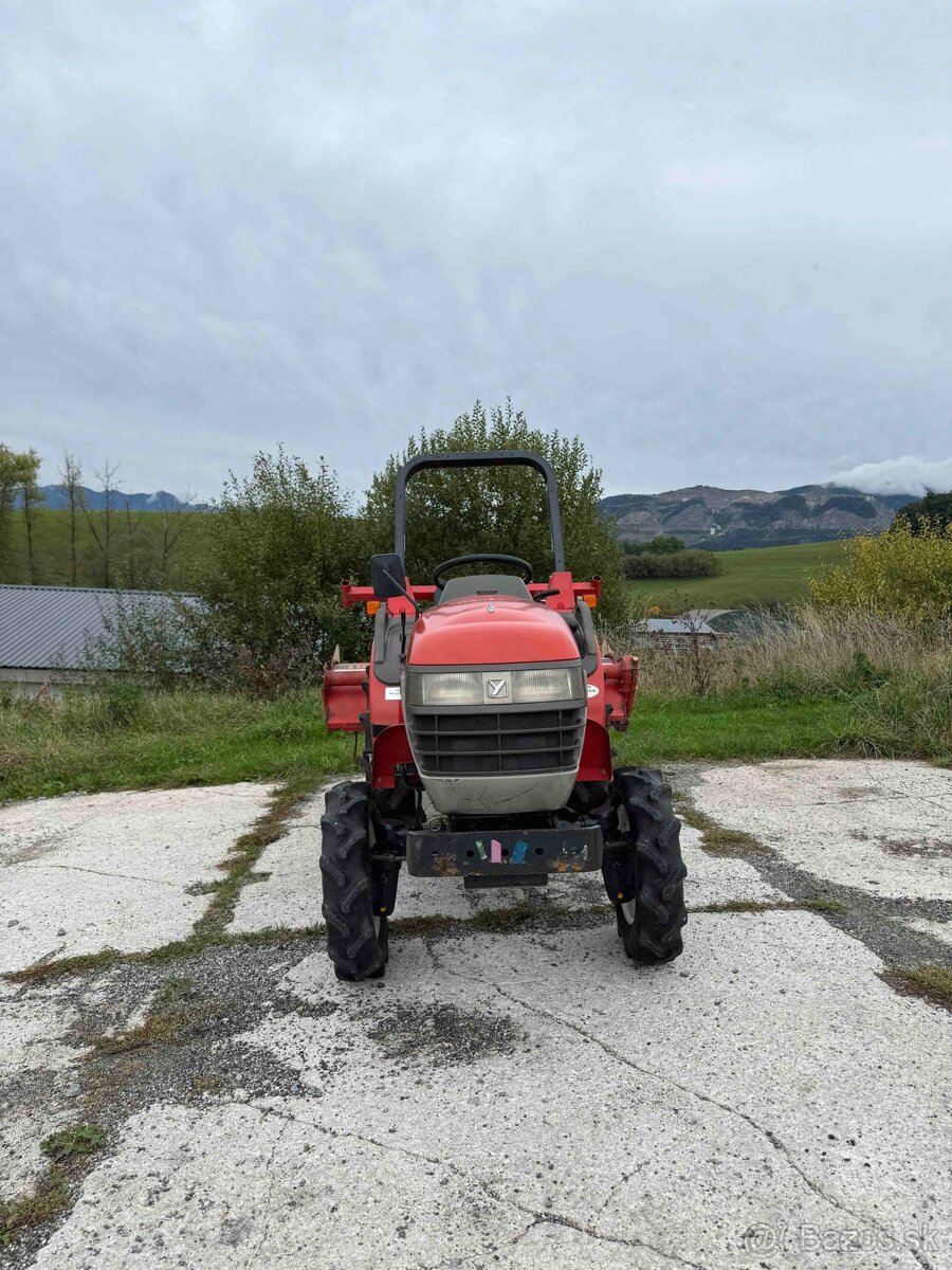 Japonsky malotraktor Yanmar AF15 + rotavator