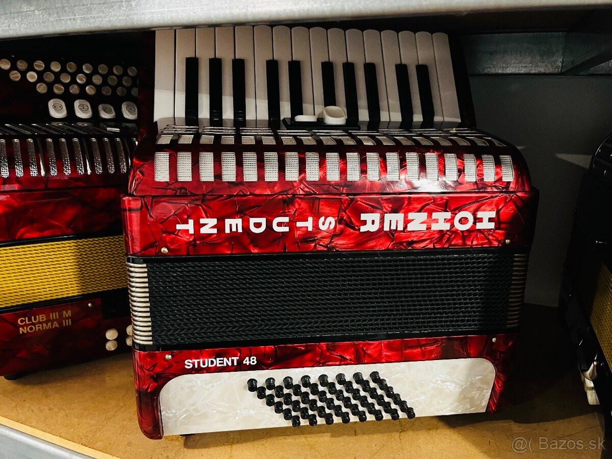 Predám krásny akordeón Hohner Student 48 basový