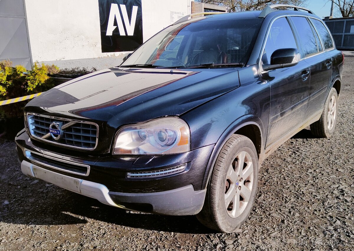 Volvo XC90 D5 136kw - Náhradní díly