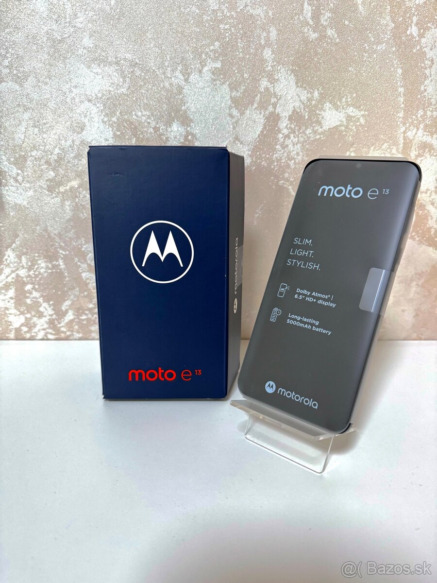 Motorola e13 čisto nový