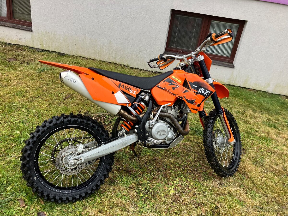 KTM  450 SX.