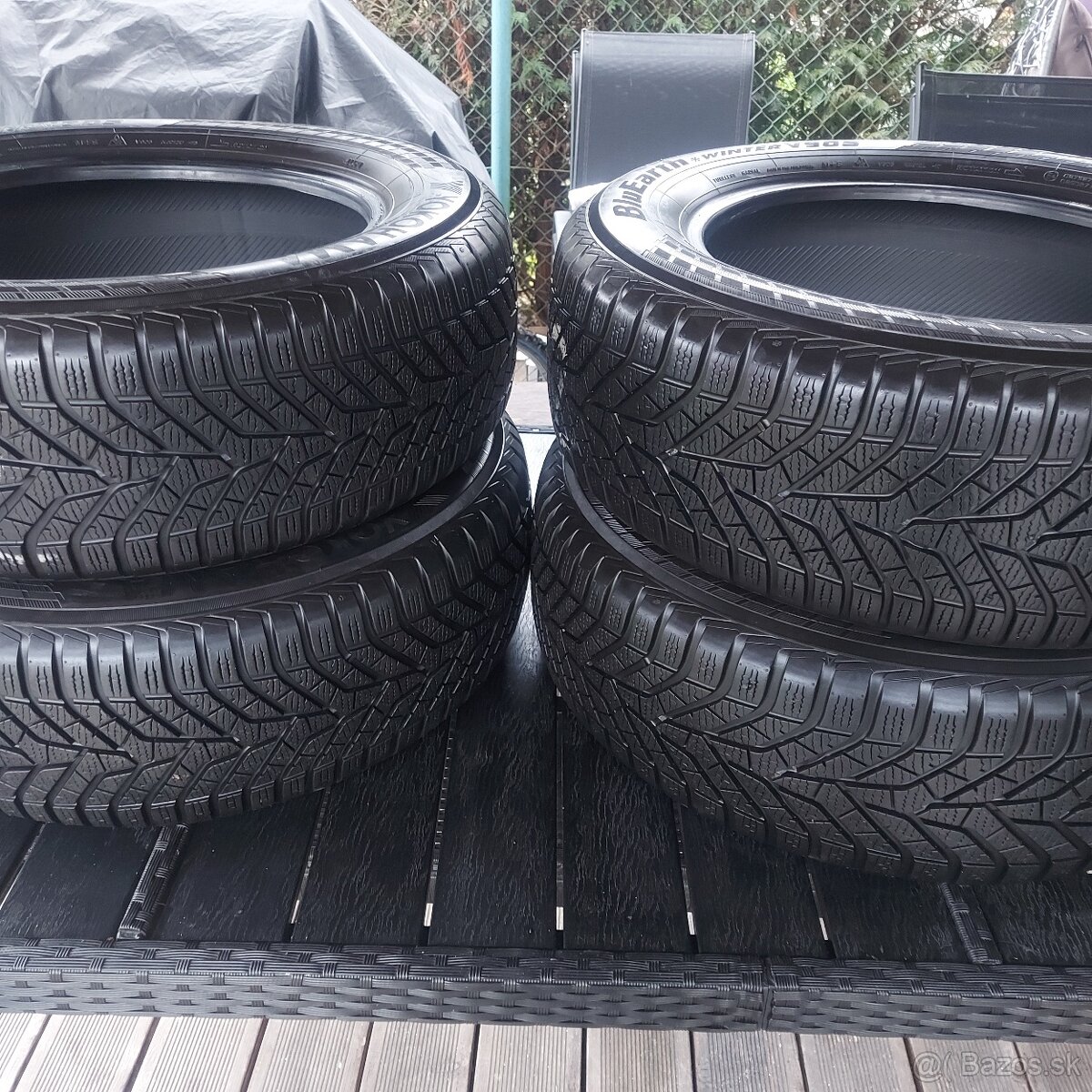 Predam zimné pneu 215/60 R16