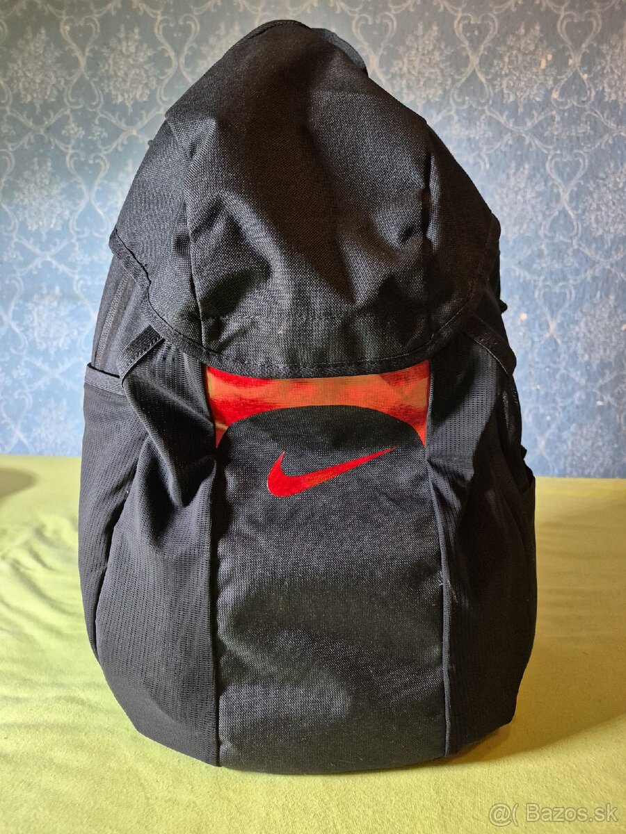 Nike ruksak 30L